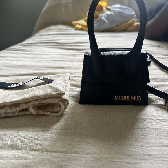 Jacquemus Black Mini Bag with Gold Logo - Picture 4 of 6
